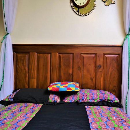 Lake Victoria Country Home Ентебе Екстериор снимка
