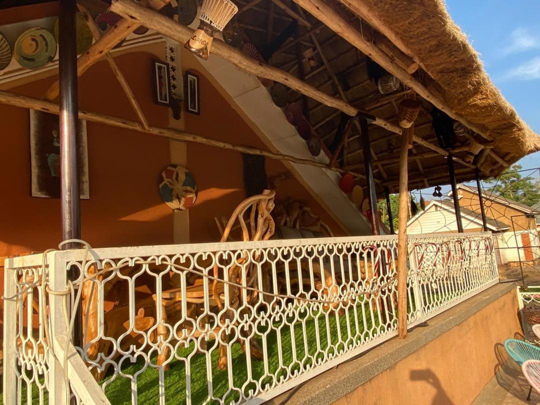 Lake Victoria Country Home Ентебе Екстериор снимка
