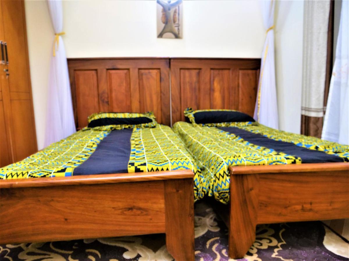 Lake Victoria Country Home Ентебе Екстериор снимка