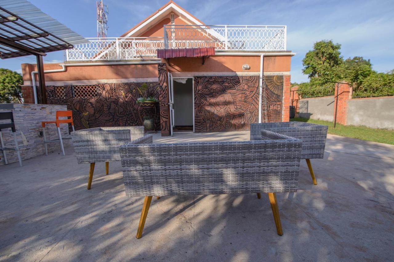 Lake Victoria Country Home Ентебе Екстериор снимка