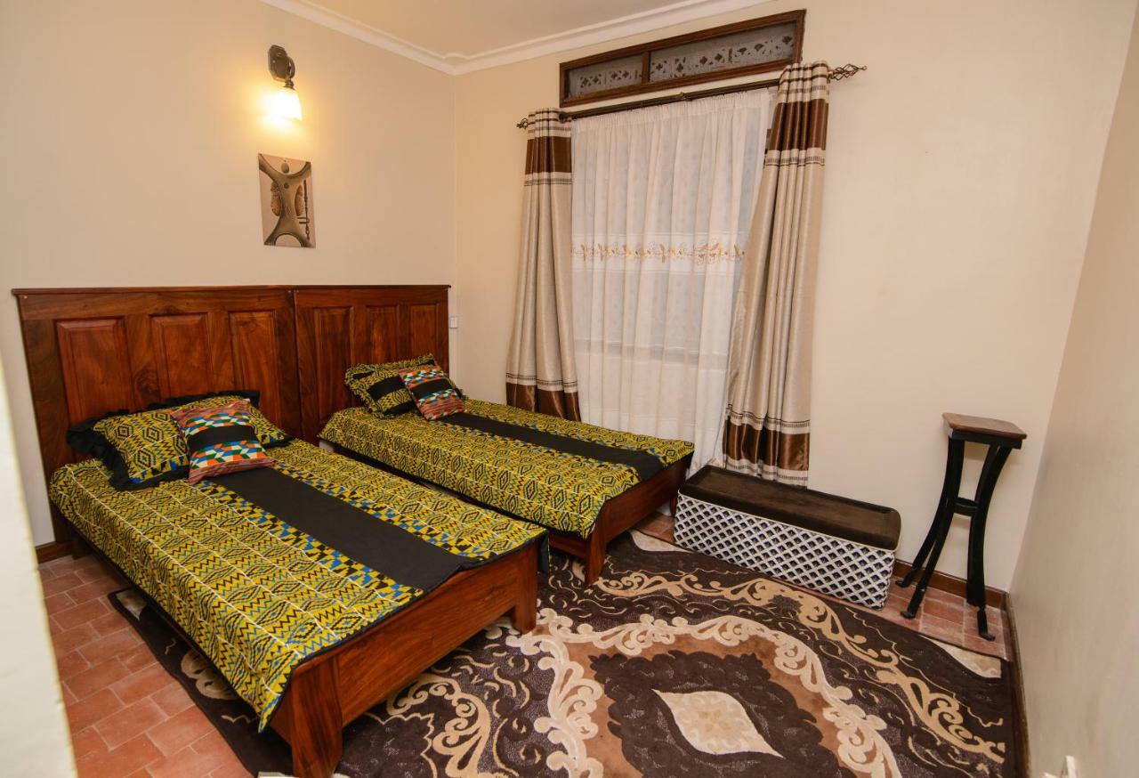 Lake Victoria Country Home Ентебе Екстериор снимка